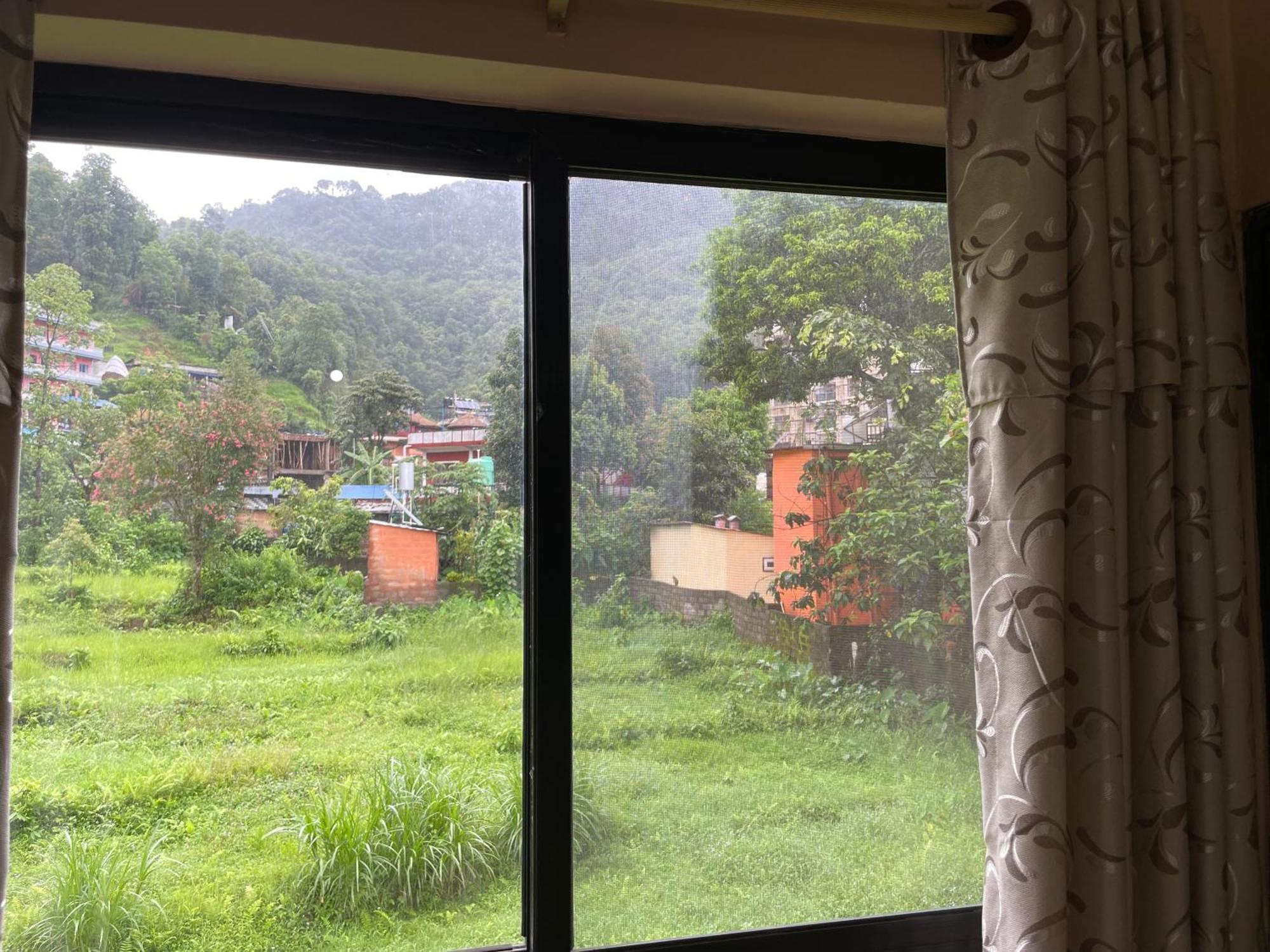 Yuriko Guest House Pokhara Kültér fotó