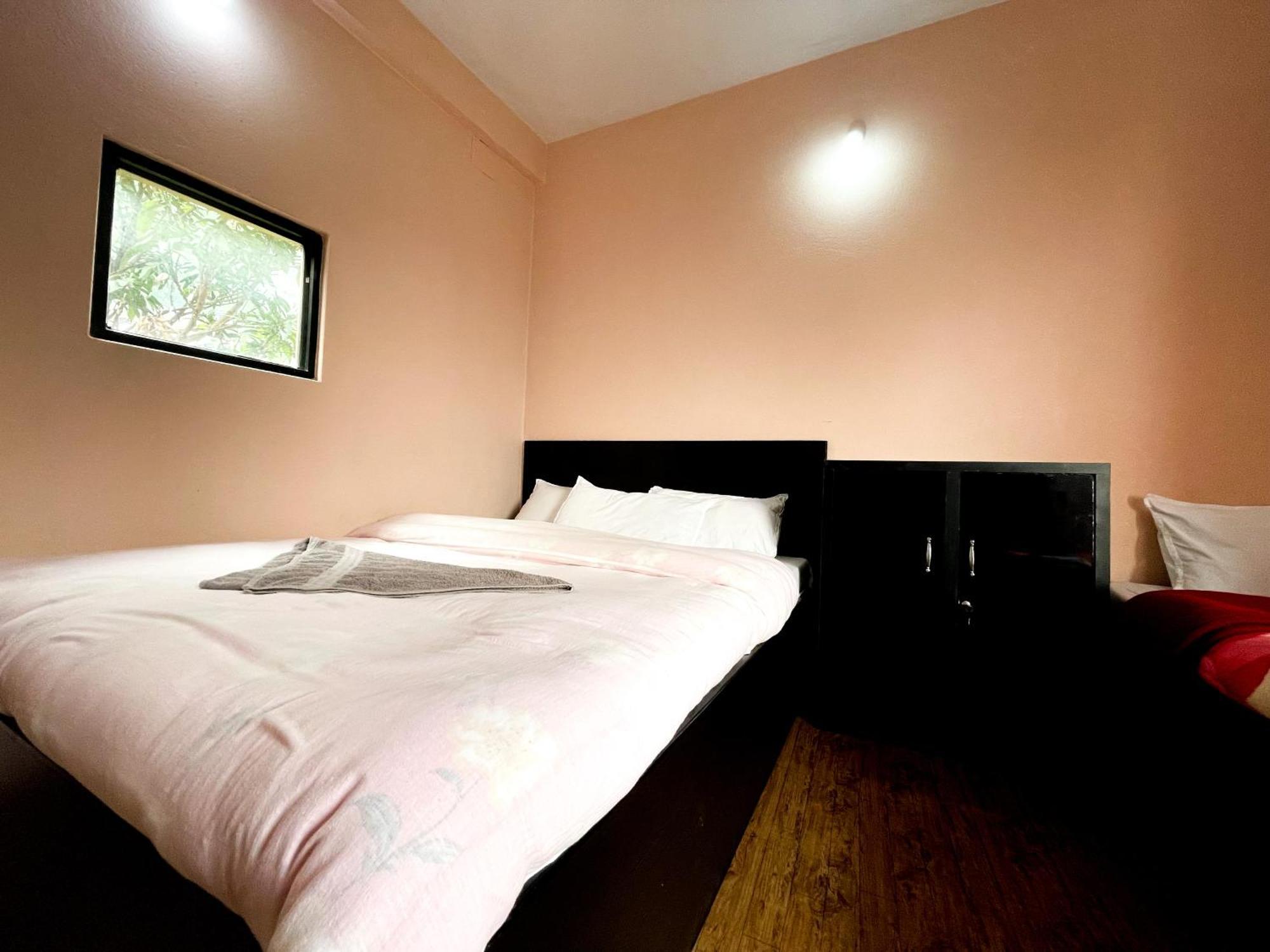 Yuriko Guest House Pokhara Kültér fotó